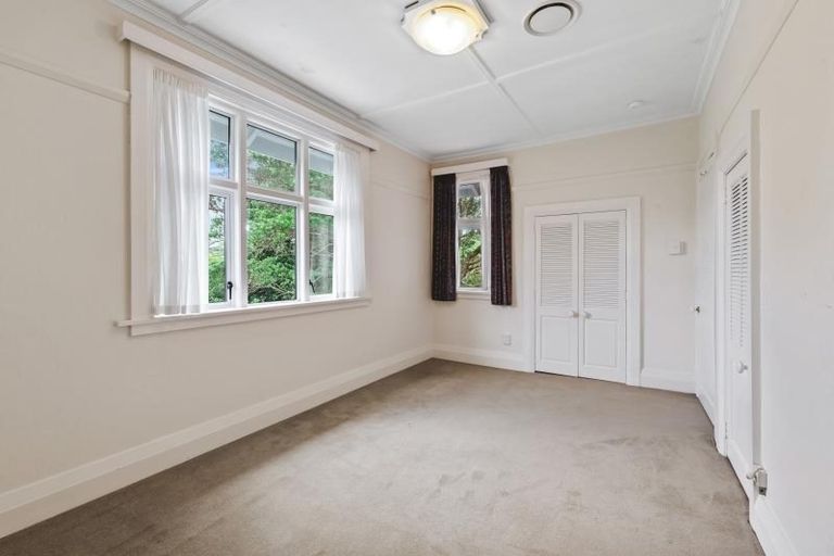 Photo of property in 14 Fancourt Street, Karori, Wellington, 6012