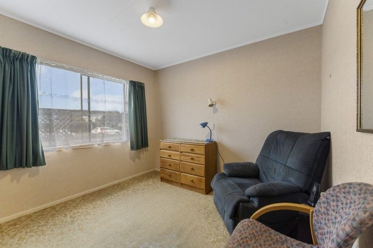 Photo of property in 81 Norfolk Crescent, Otaki Beach, Otaki, 5512