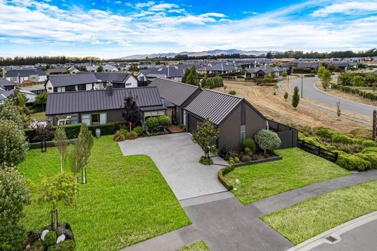 Photo of property in 2 Silver Peaks Drive, West Melton, 7618