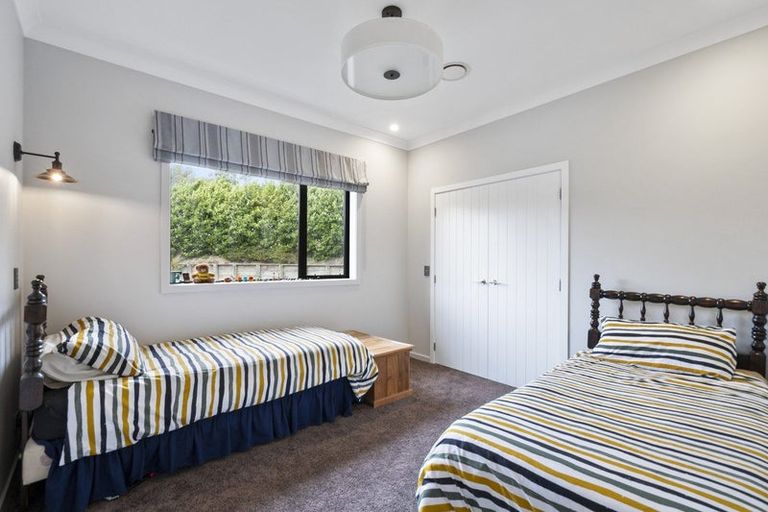 Photo of property in 35 Stonebrook Lane, Kelvin Grove, Palmerston North, 4470