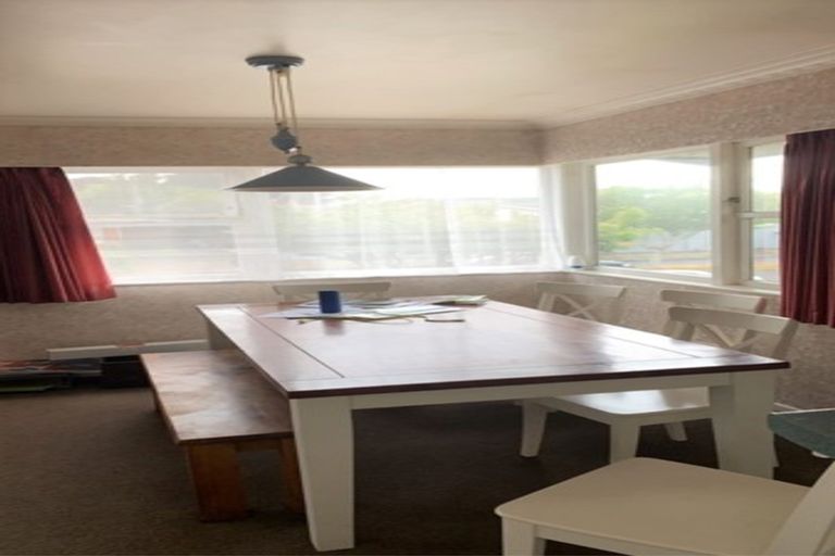 Photo of property in 31 Kensington Place, Fairfield, Hamilton, 3214