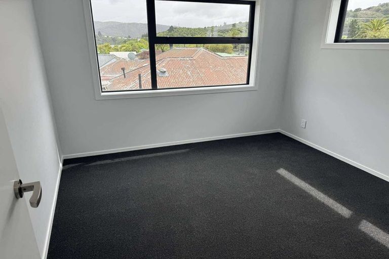 Photo of property in 7/64 Glen Road, Stokes Valley, Lower Hutt, 5019