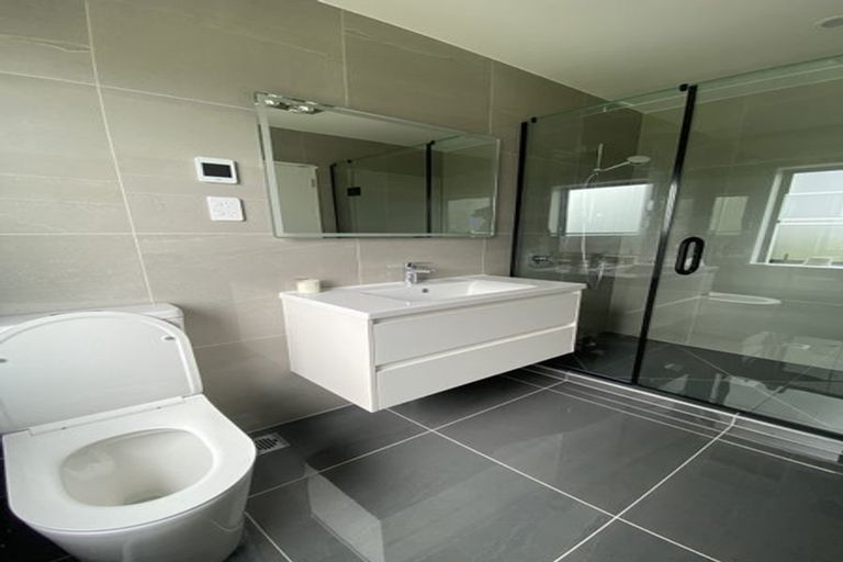 Photo of property in 30 Mettam Drive, Swanson, Auckland, 0614