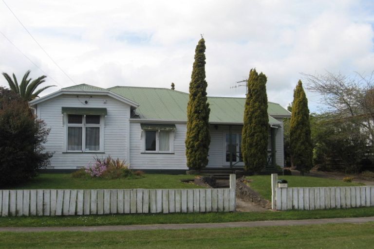 Photo of property in 14 Hurworth Place, College Estate, Whanganui, 4500