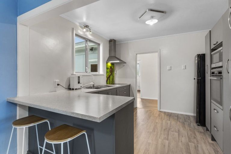 Photo of property in 1 Huia Street, Pahiatua, 4910