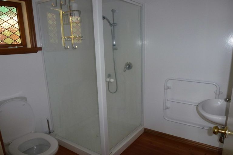 Photo of property in 81 Vauxhall Road, Devonport, Auckland, 0624