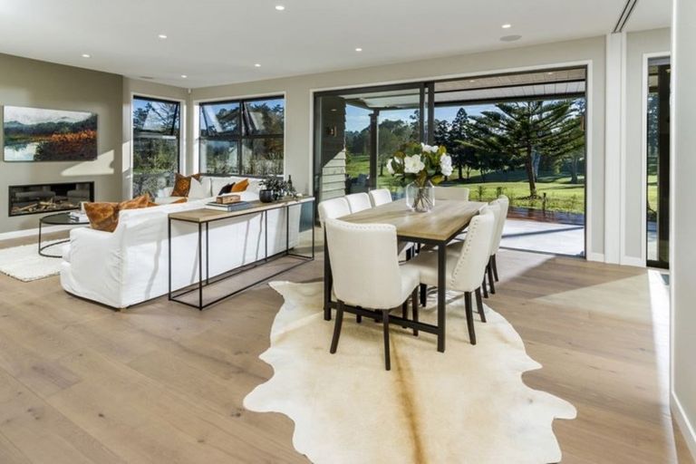 Photo of property in 18 Lucas Creek Way, Albany, Auckland, 0632