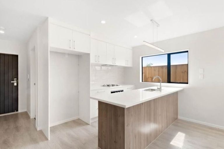 Photo of property in 41 Koroheke Road, Takanini, 2110