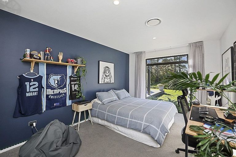 Photo of property in 68 Parrs Road, Hurworth, New Plymouth, 4371