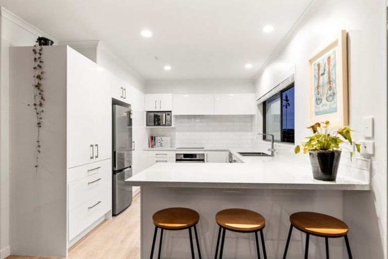 Photo of property in 21 Nicole Place, Papamoa Beach, Papamoa, 3118