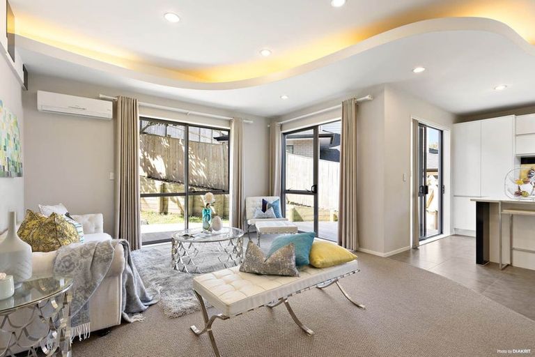 Photo of property in 6 Lucca Crescent, Flat Bush, Auckland, 2019