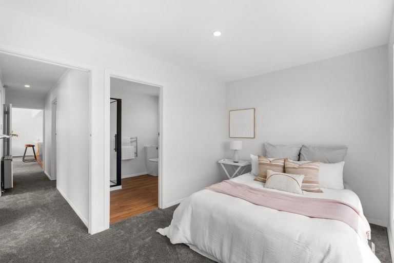 Photo of property in 31 Denniston Crescent, Redwood, Christchurch, 8051