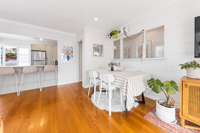 Photo of property in 113 Brightside Road, Stanmore Bay, Whangaparaoa, 0932