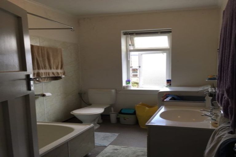 Photo of property in 6b Moncrieff Street, Mount Victoria, Wellington, 6011