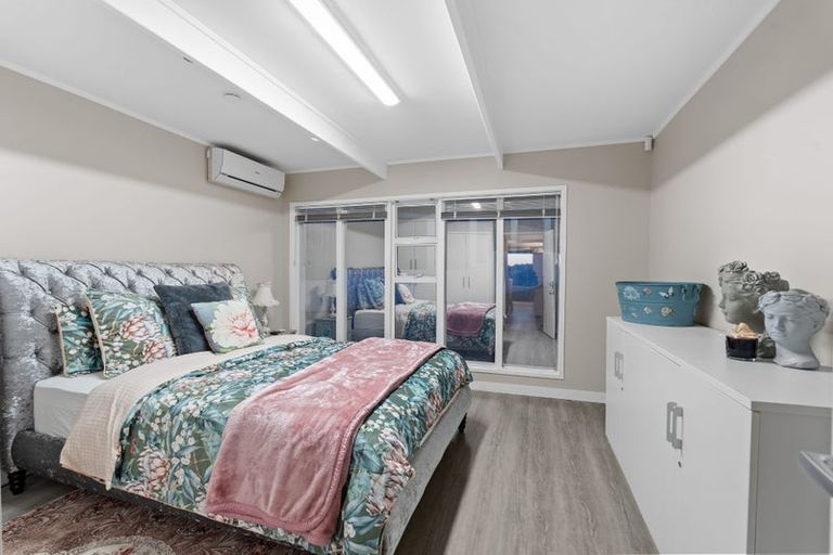 Photo of property in 819 Whangaparaoa Road, Manly, Whangaparaoa, 0930