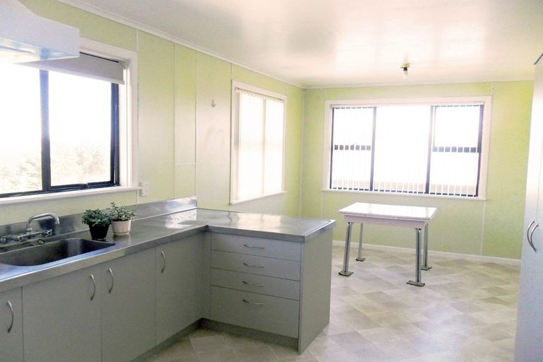 Photo of property in 40 Cunliffe Street, Johnsonville, Wellington, 6037