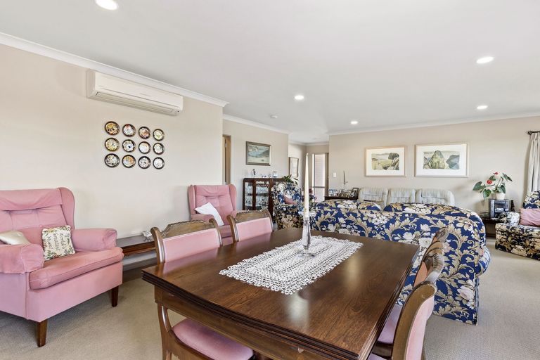 Photo of property in 10 Verona Way, Judea, Tauranga, 3110