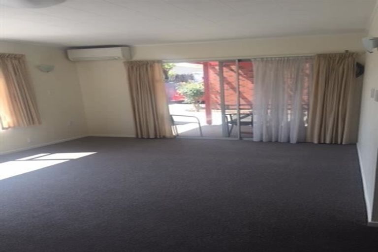 Photo of property in 3/1204 Heretaunga Street East, Parkvale, Hastings, 4122