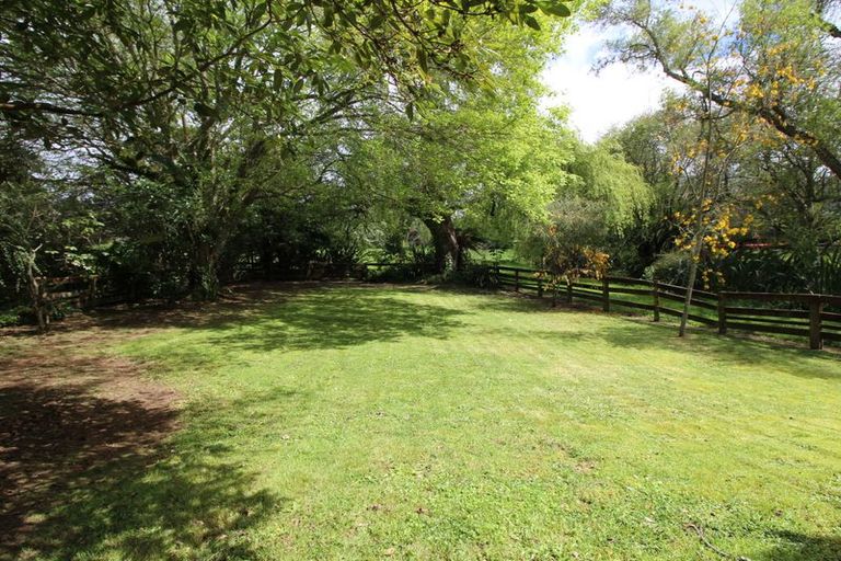Photo of property in 90 Pandora Avenue, Sunnybrook, Rotorua, 3015