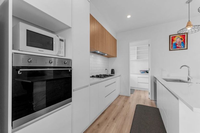 Photo of property in 66 Vinistra Road, Kumeu, 0810