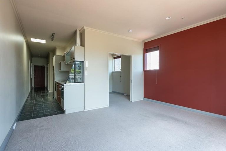 Photo of property in Atrium Towers, 9g/154 The Terrace, Wellington Central, Wellington, 6011