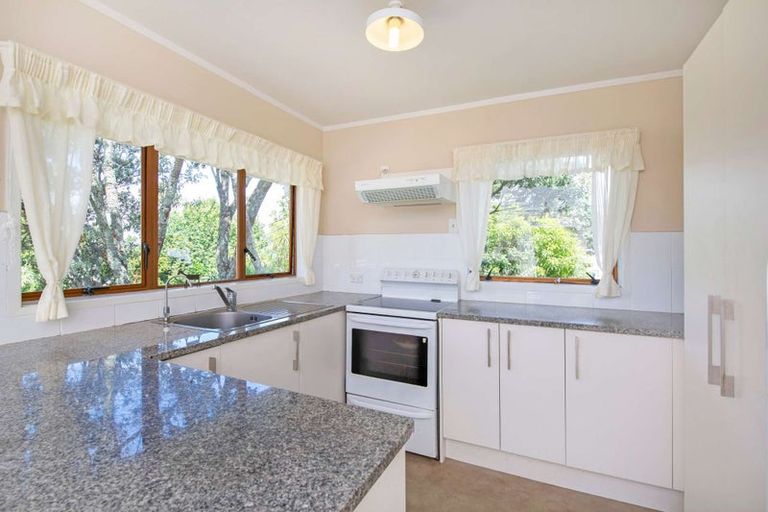 Photo of property in 2/42 Minerva Terrace, Cockle Bay, Auckland, 2014