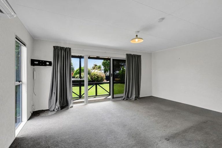 Photo of property in 1 Penrod Drive, Bell Block, New Plymouth, 4312