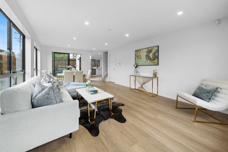 Photo of property in 8a Claridge Street, Glen Eden, Auckland, 0602