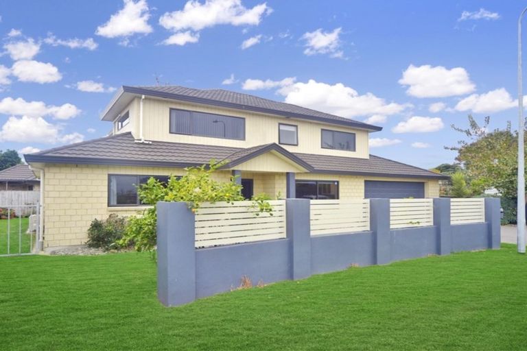 Photo of property in 3 Mclaren Place, Otaki, 5512