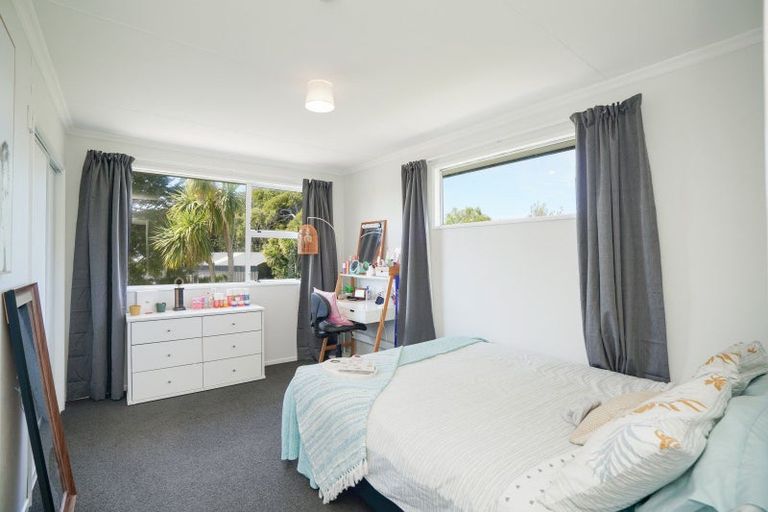 Photo of property in 44 Marama Avenue North, Otatara, Invercargill, 9879