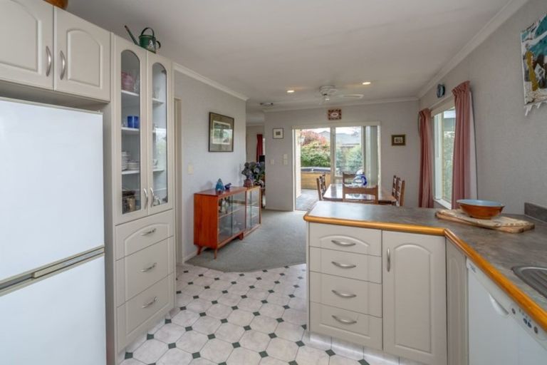 Photo of property in 10 Oak View Place, Greytown, 5712