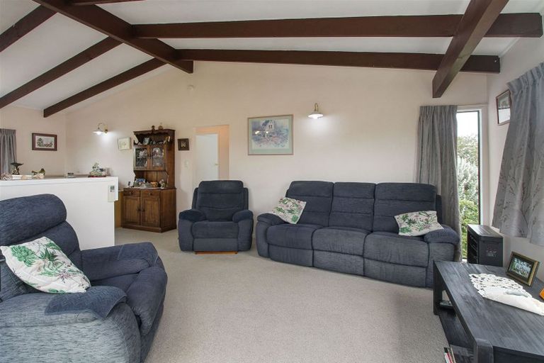 Photo of property in 46 Taihiki Road, Clarks Beach, 2122