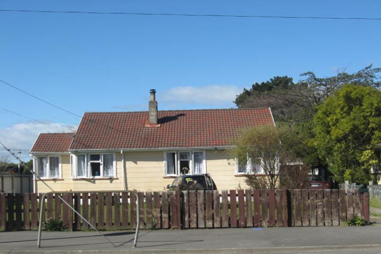 Photo of property in 246 High Street North, Carterton, 5713
