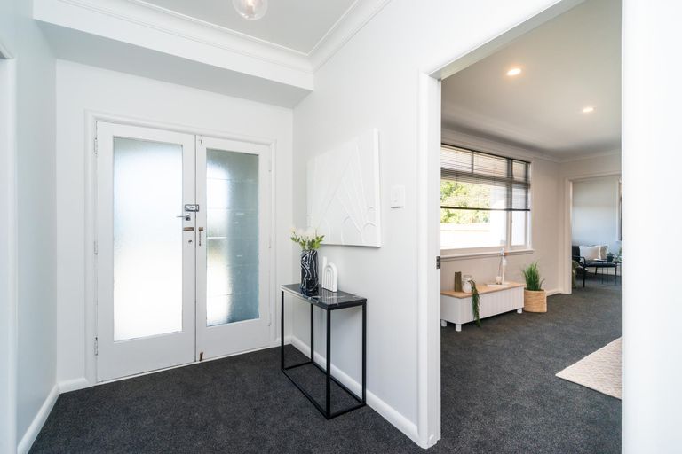 Photo of property in 17 Saint Johns Avenue, Palmerston North, 4414