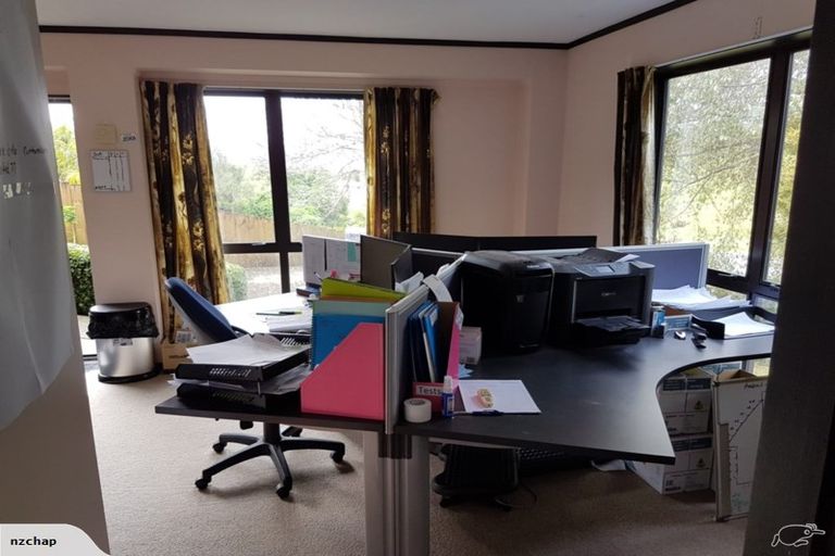 Photo of property in 32 Palm Grove Drive, Western Heights, Hamilton, 3200