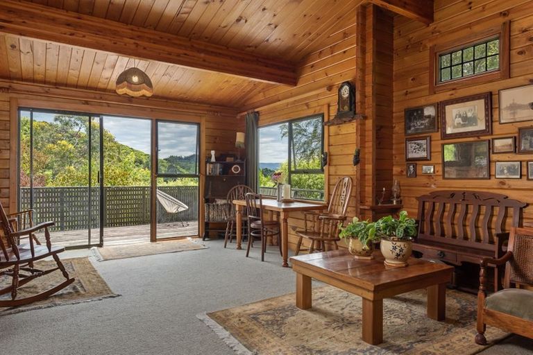 Photo of property in 15 Webster Place, Picton, 7220