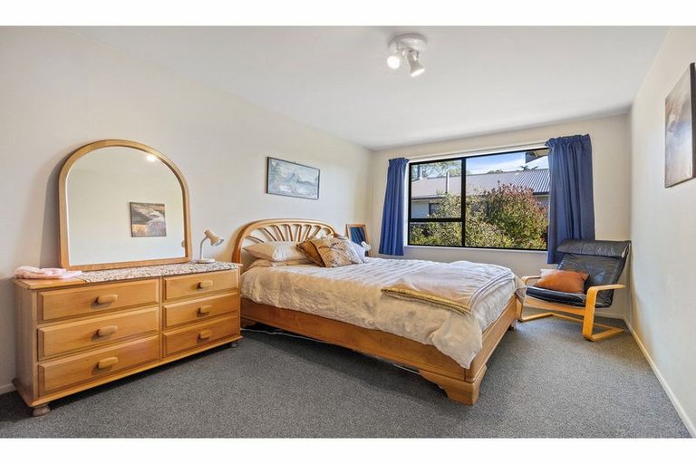 Photo of property in 32b Laing Crescent, Heathcote Valley, Christchurch, 8022
