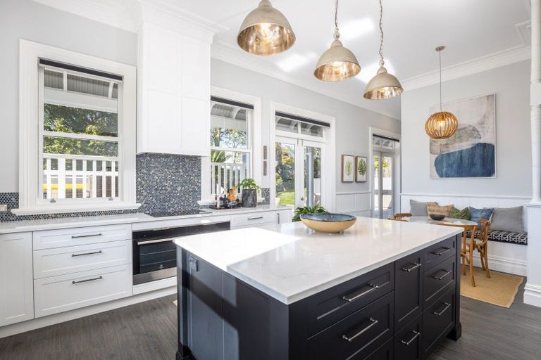 Photo of property in 149a Tukapa Street, Westown, New Plymouth, 4310