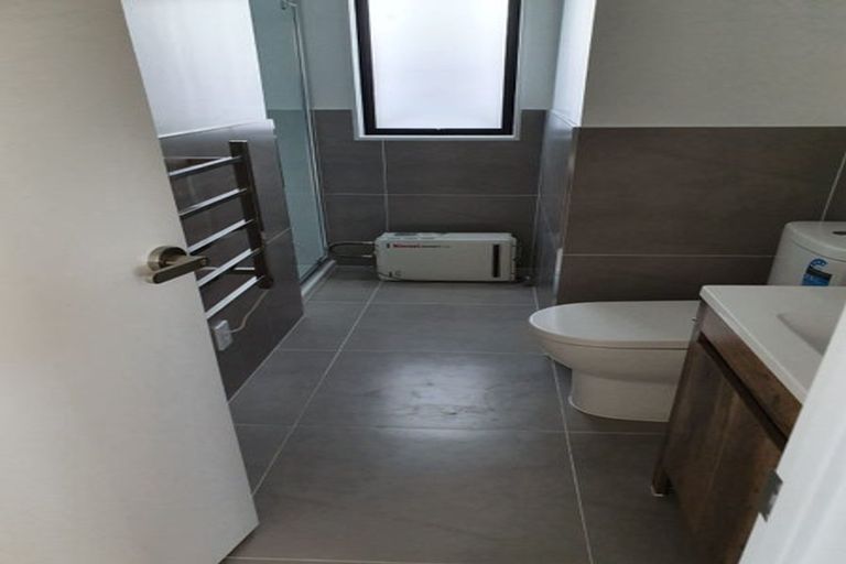 Photo of property in 41 Koroheke Road, Takanini, 2110