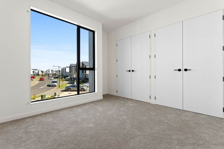 Photo of property in 27 Porowha Road, Westgate, Auckland, 0814