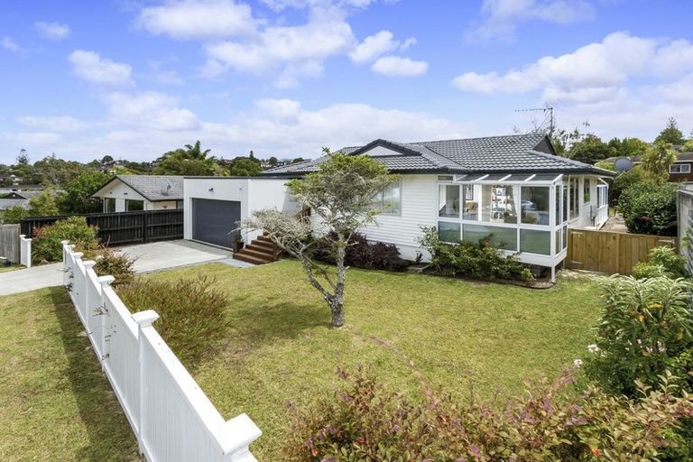 Photo of property in 80 Weatherly Road, Torbay, Auckland, 0630