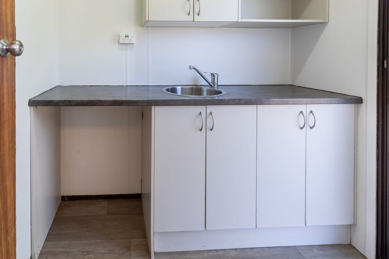 Photo of property in 348 Glengarry Road, Glen Eden, Auckland, 0602