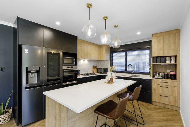 Photo of property in 7 Buddle Road, Wallaceville, Upper Hutt, 5018