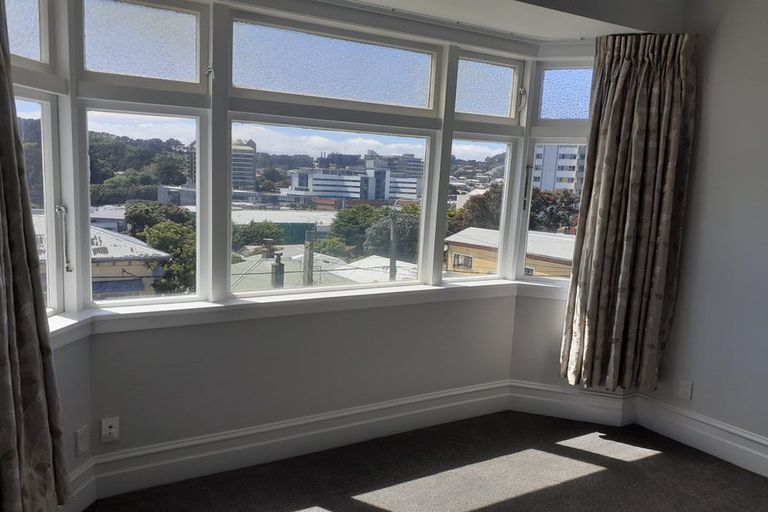 Photo of property in 126 Wallace Street, Mount Cook, Wellington, 6021