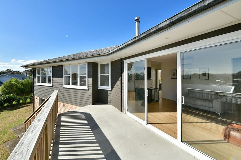 Photo of property in 22 Downer Street, Helensville, 0800