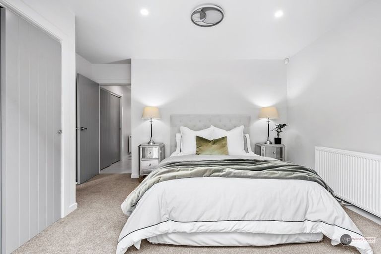 Photo of property in 5a Park Street, Thorndon, Wellington, 6011