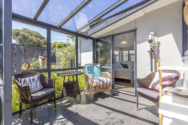 Photo of property in 11 Whanake Street, Titahi Bay, Porirua, 5022
