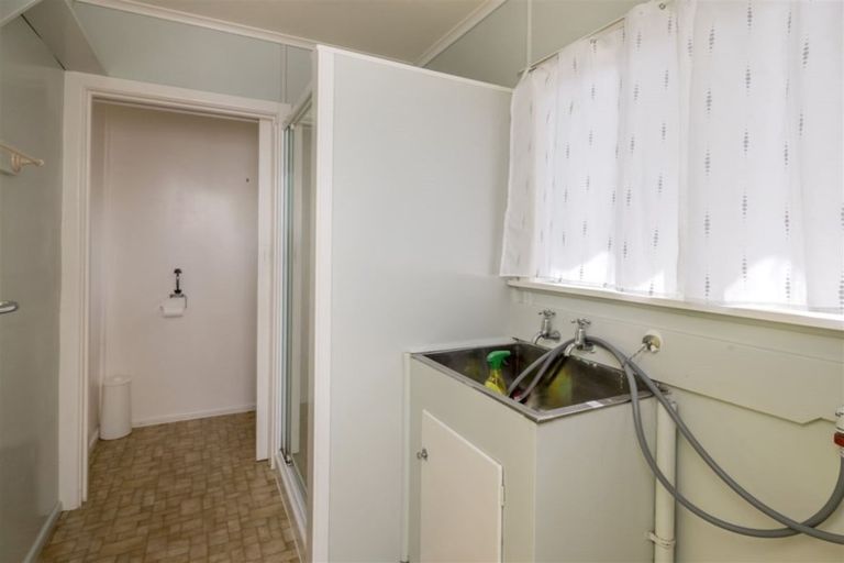 Photo of property in 9 Iti Street, Otaki, 5512