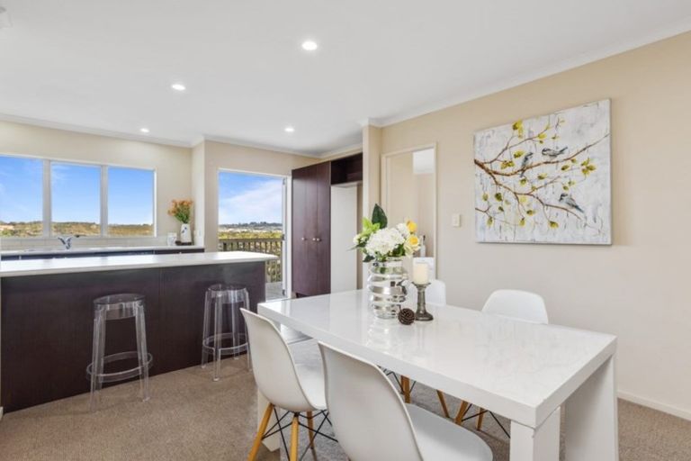 Photo of property in 6/61 The Avenue, Albany, Auckland, 0632