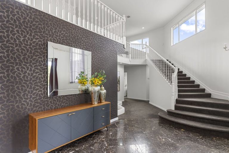 Photo of property in 9 Nathan Close, Somerville, Auckland, 2014